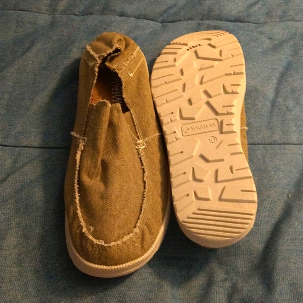 Magellan Outdoor Sz10 mens